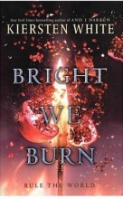 کتاب رمان انگلیسی درخشان می سوزیم  Bright We Burn The Conquerors Saga 3